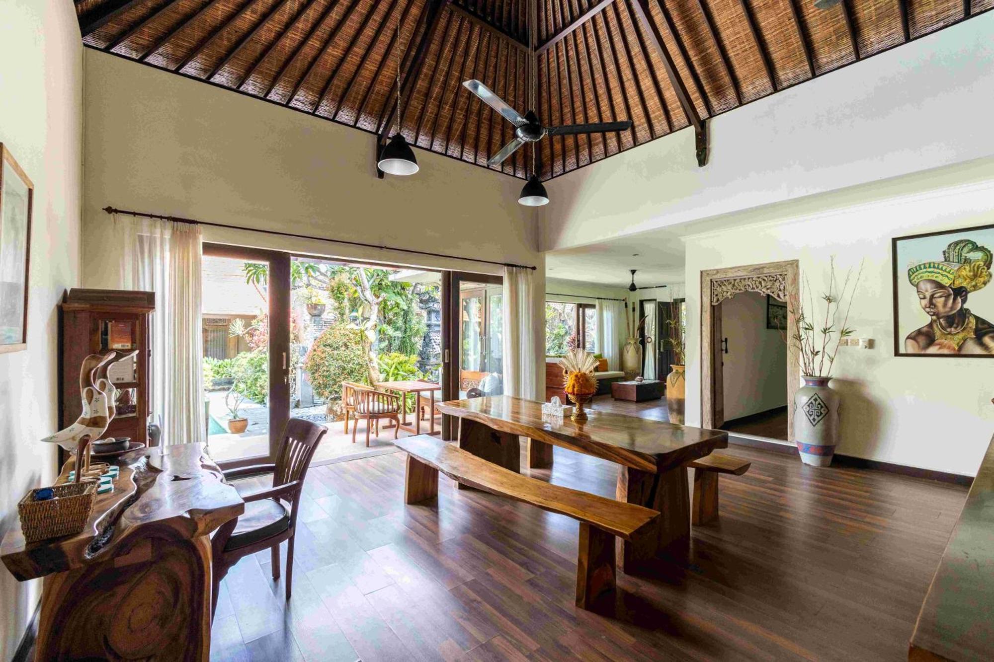 Villa Nesanur - Comfortable & Spacious Beachside Sanur Exterior foto